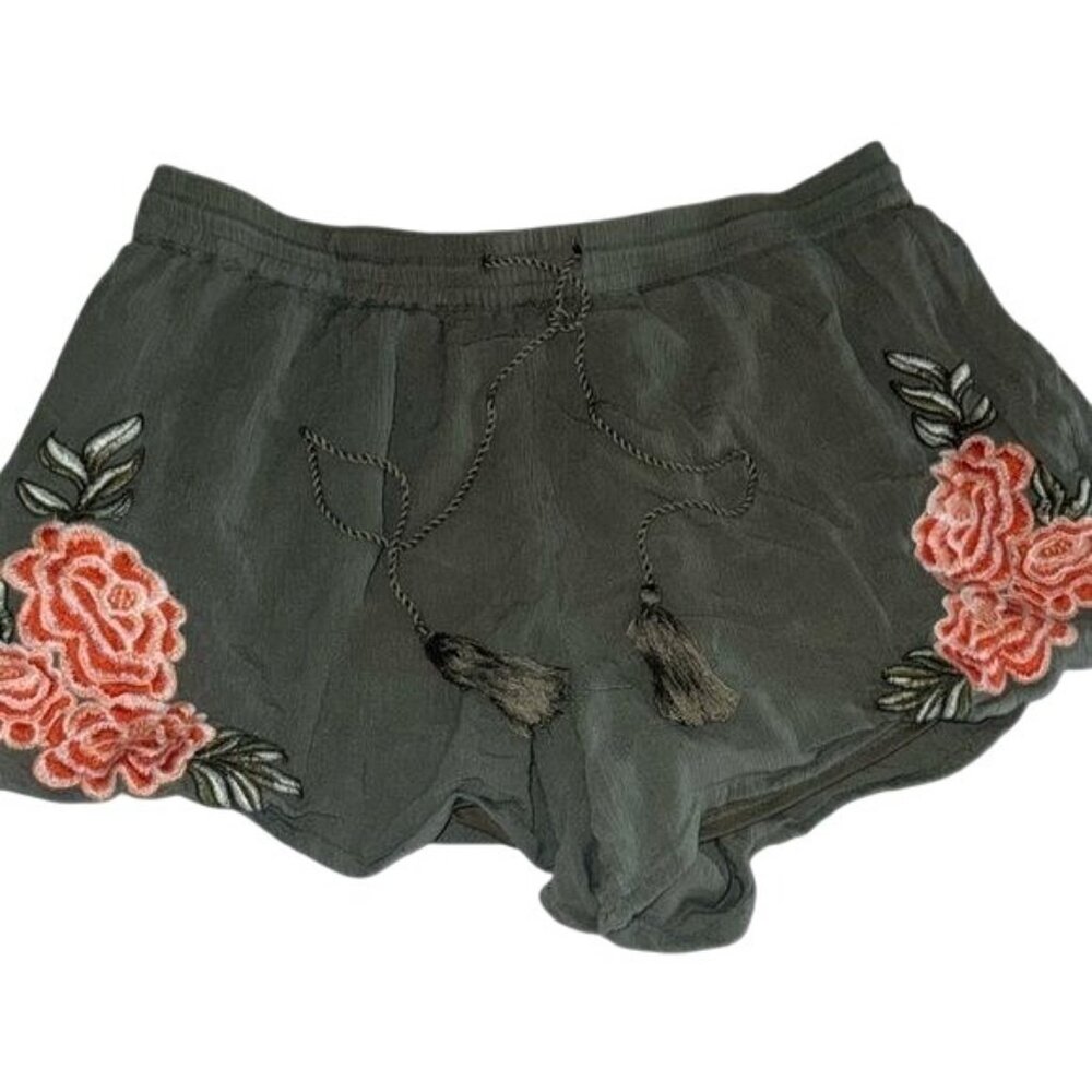 Derek Heart Embroidered Shorts M Rayon & Polyester